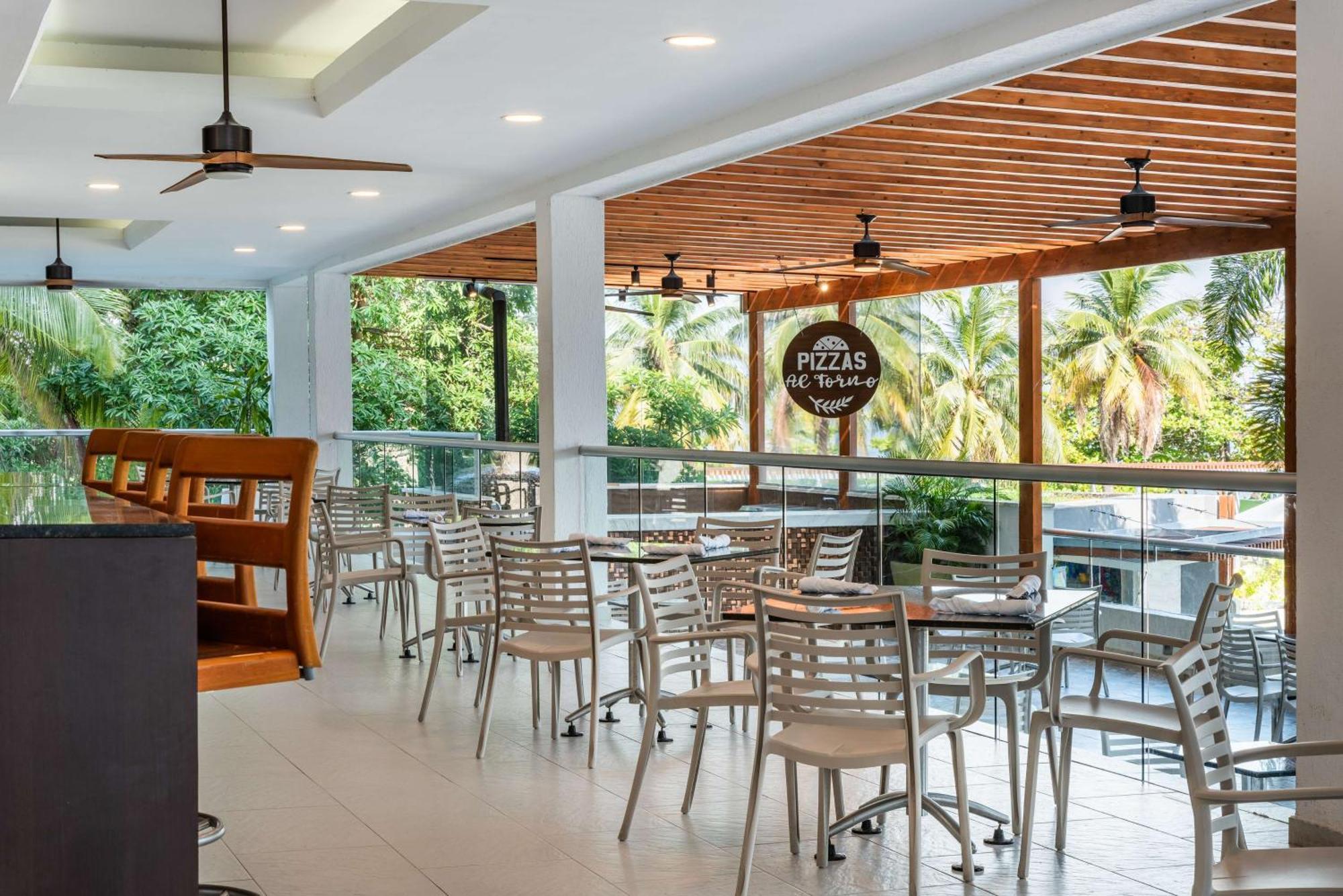 Hilton Cartagena Hotel Exterior photo