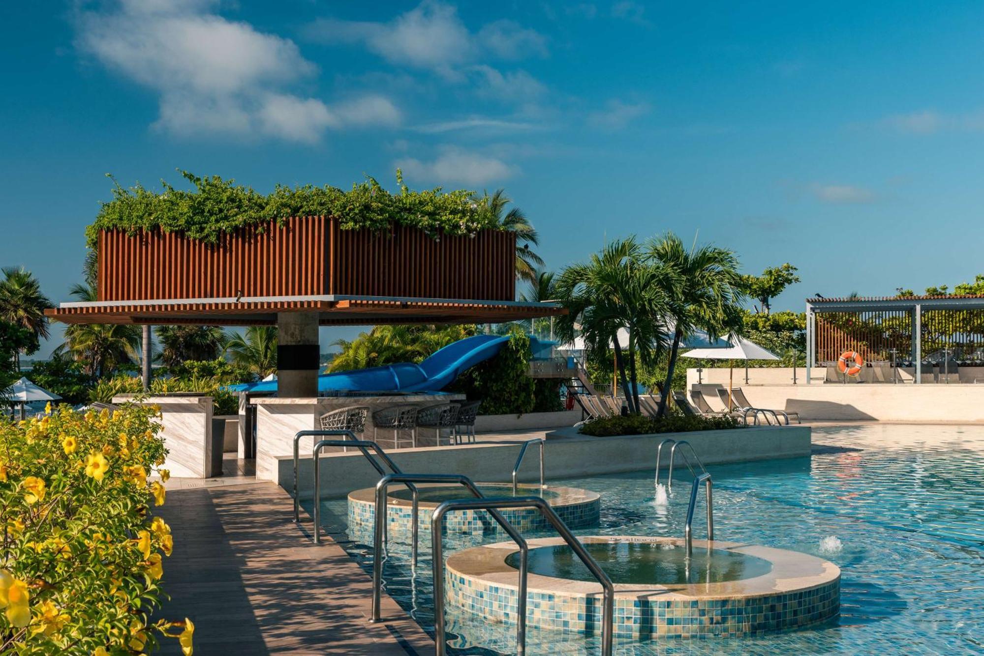 Hilton Cartagena Hotel Exterior photo